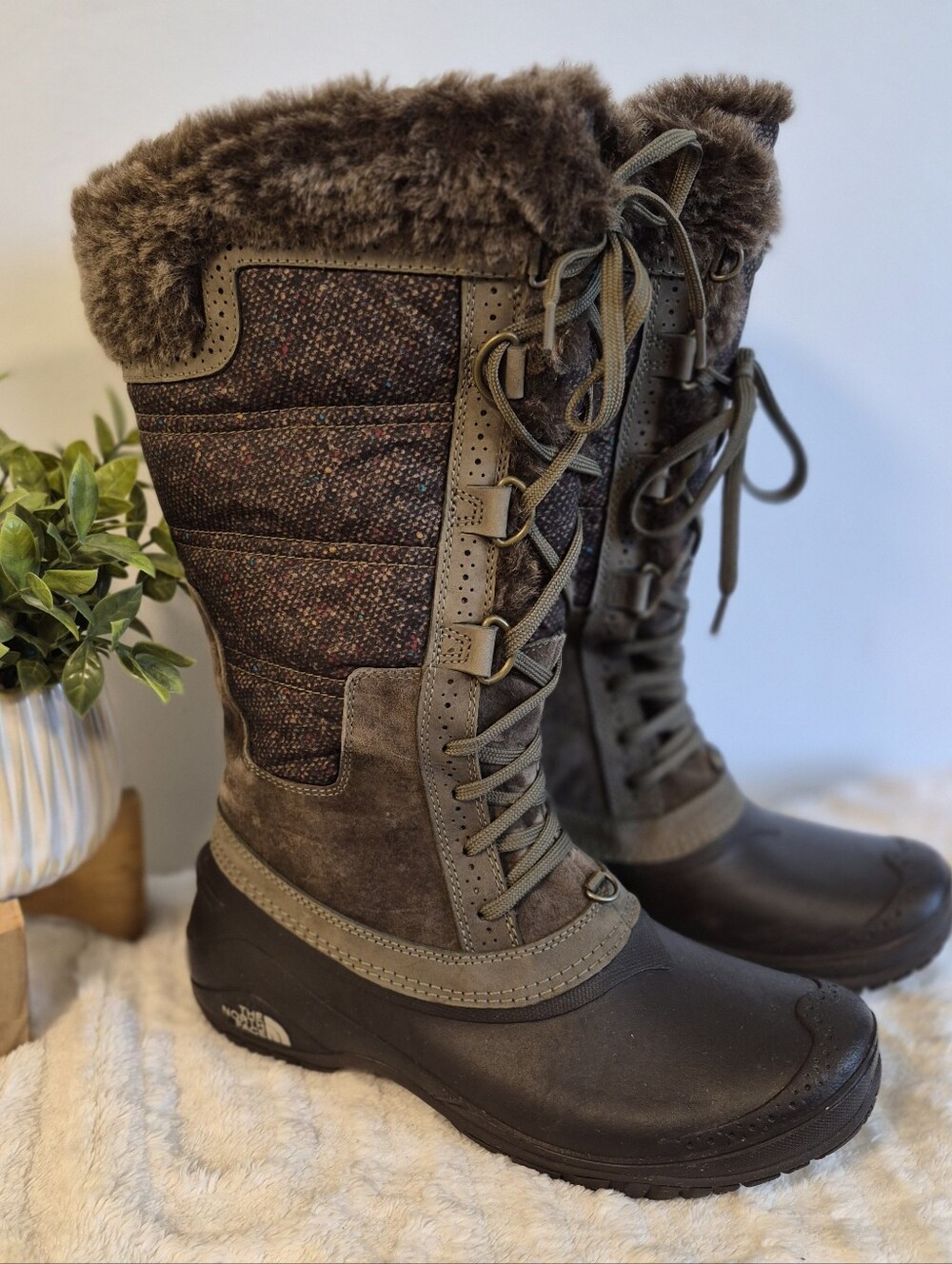 The North Face Shellista Tall Waterproof Snow Boots Brown Faux Fur Size 8.5